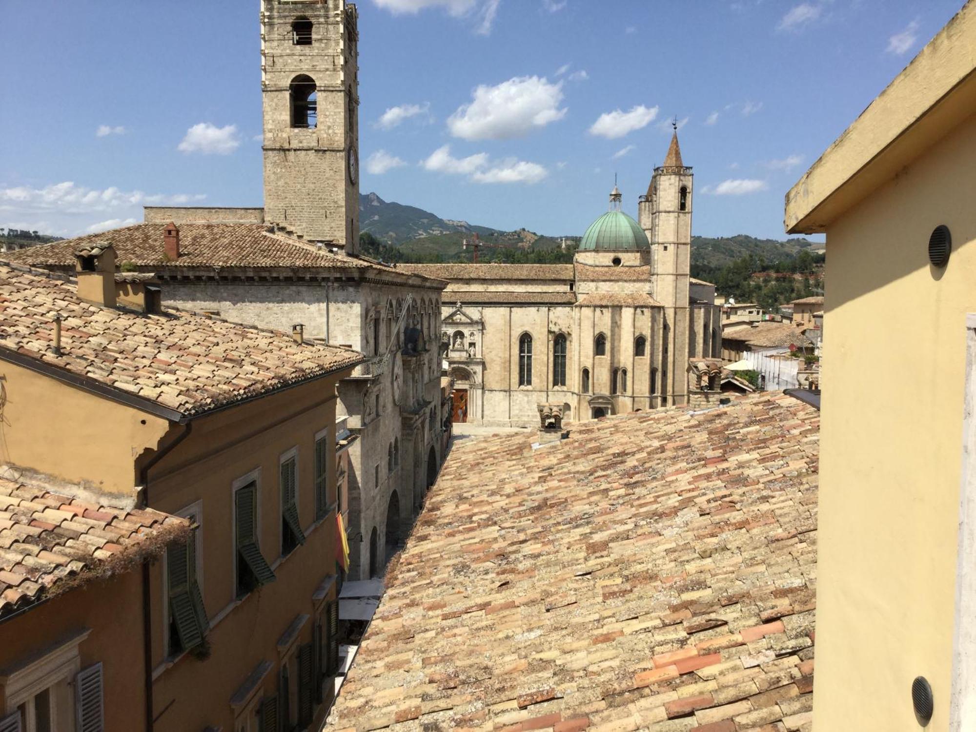 Ferienwohnung L'Attichetto Ascoli Piceno Exterior foto